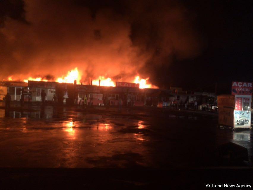 Bakının maşın bazarında güclü yangın - YENİLƏNİB - VİDEO - FOTO