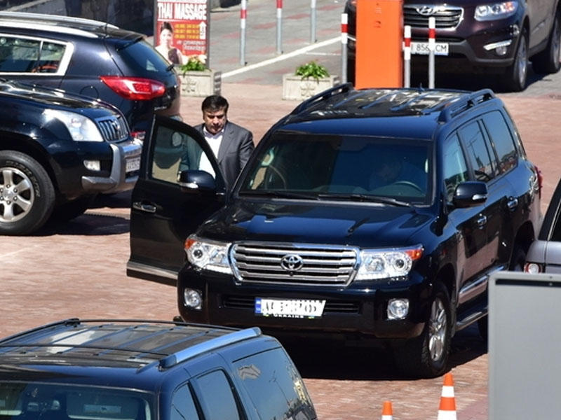 Saakaşvilinin zirehli avtomobili oğurlanıb