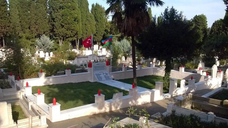 Nuri Paşanın məzarı üzərində Azərbaycan bayrağı dalğalanır - FOTO