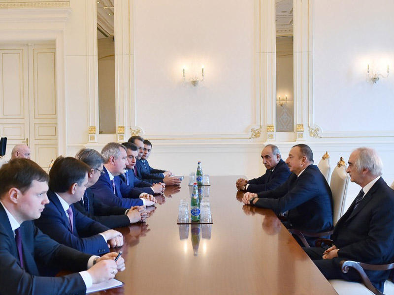 Prezident İlham Əliyev Rusiya Baş nazirinin müavinini qəbul edib - FOTO