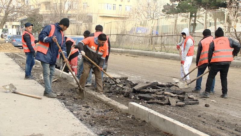 Bakıda yolun tez xarab olmaması üçün bunu edirlər - FOTO