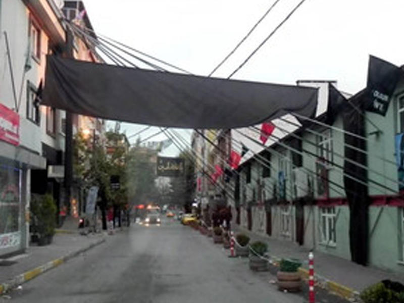 İstanbulda "azərbaycanlıların məscidi"nin ətrafına zirehli texnika göndərilib