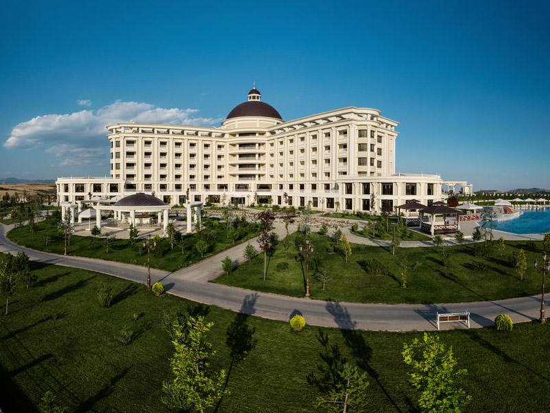 Azərbaycanda məşhur hotel bağlandı