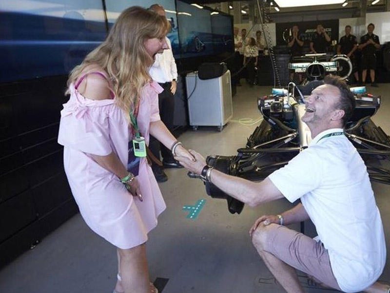Bakıda Formula 1 zamanı evlilik təklifi - FOTO