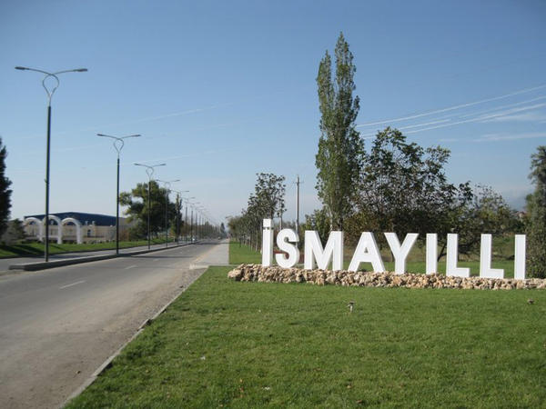 İsmayıllı yolunda uçqun oldu