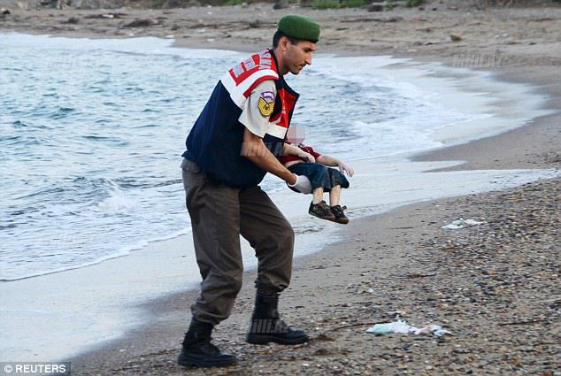 Gözlərin açılması üçün bu uşaq ölməliydi? - FOTO