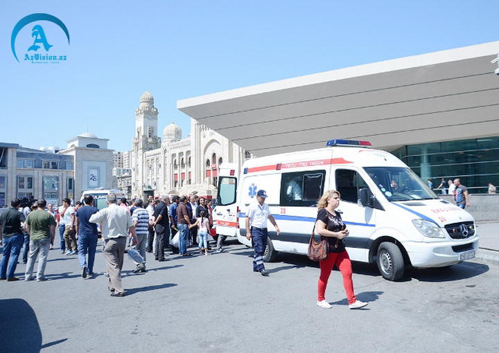 Bakı metrosunda faciə: intihar edənin kimliyi bilindi - YENİLƏNİB - FOTO