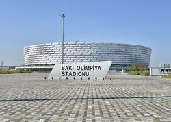 Maşını qaçırıb stadiona daxil olmaq istədi