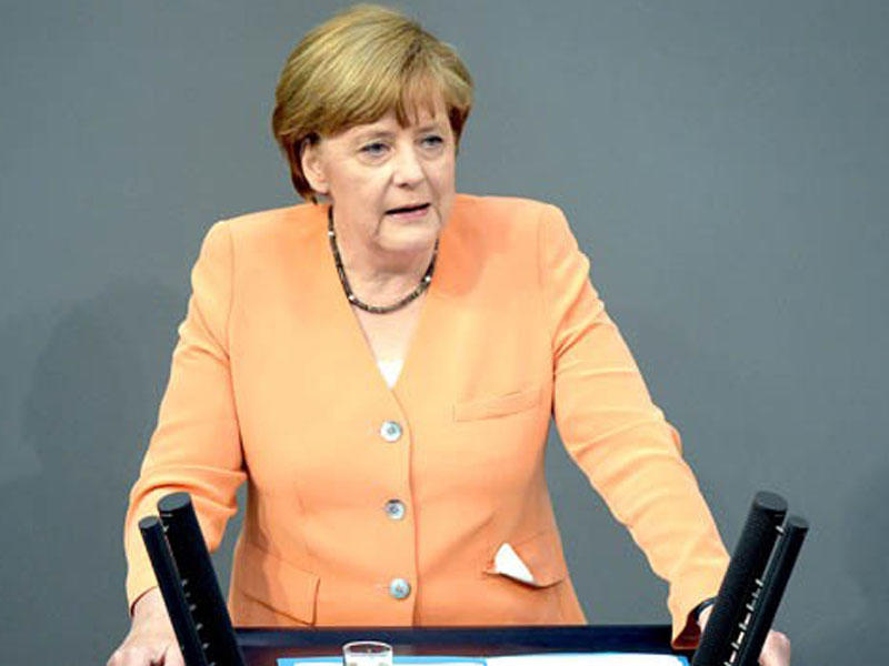 Merkel futboldakı böyük pullardan narazıdır