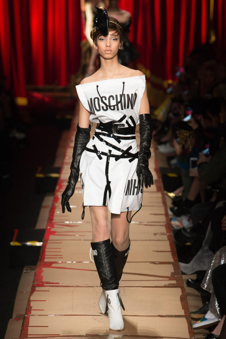 "Moschino"dan yeni kolleksiya - FOTO
