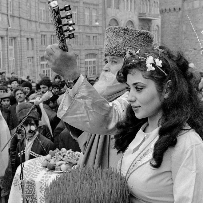 Bakıdan tarixi Novruz şəkilləri - FOTO