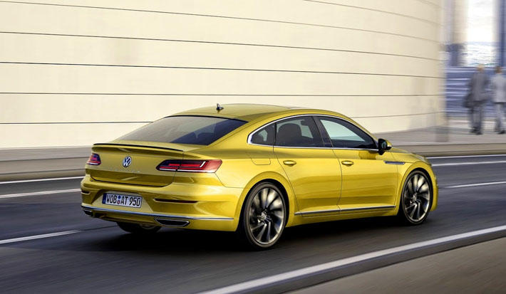 Volkswagen yeni sedan təqdim etdi - FOTO