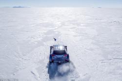 Hyundai-da Antarktidanı keçdi - FOTO