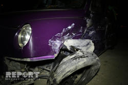 Bakıda "Mercedes" "London taksisi"nə çırpıldı: 5 yaralı -VİDEO - FOTO