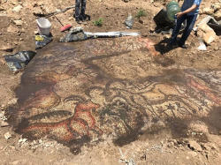 1600 il yaşı olan "Mozaika" tapıldı - FOTO