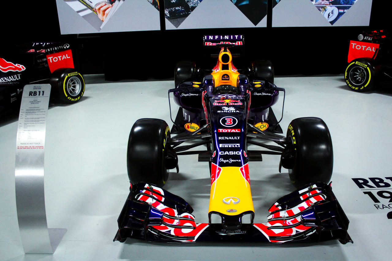 Formula 1 əfsanəsinin qərərgahından Milli.Az yazır - VİDEO - FOTO