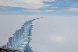 Dünyanı yeni təhlükə gözləyir: Antarktida parçalanır - VİDEO - FOTO