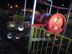 Lunaparkda karusel aşdı: 1 ölü, 4 yaralı - FOTO