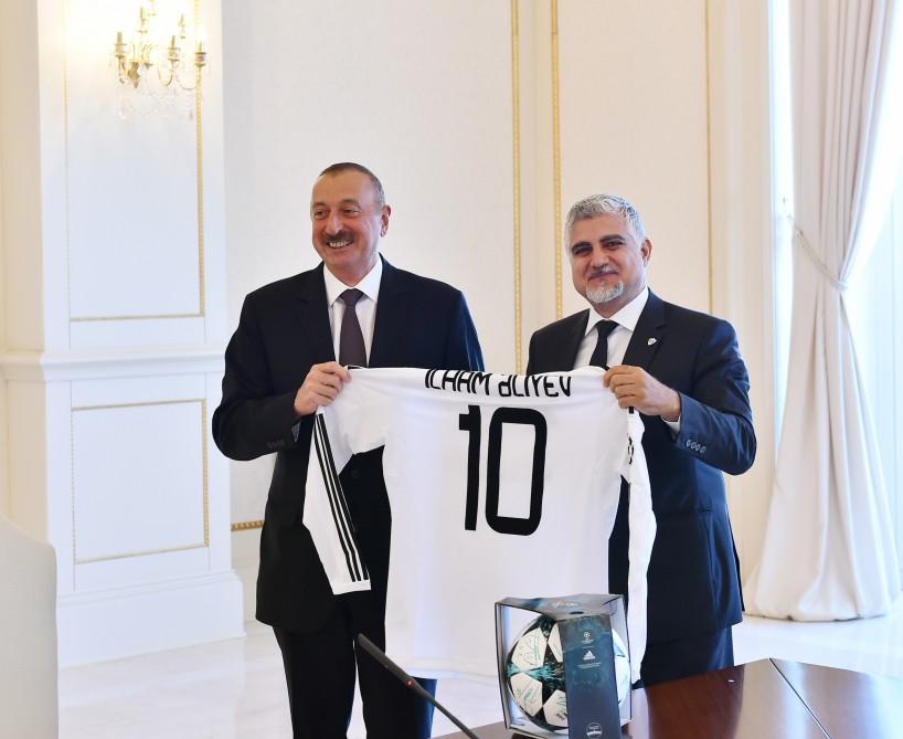 Prezident İlham Əliyev "Qarabağ" futbol klubunun heyətini qəbul etdi - FOTO
