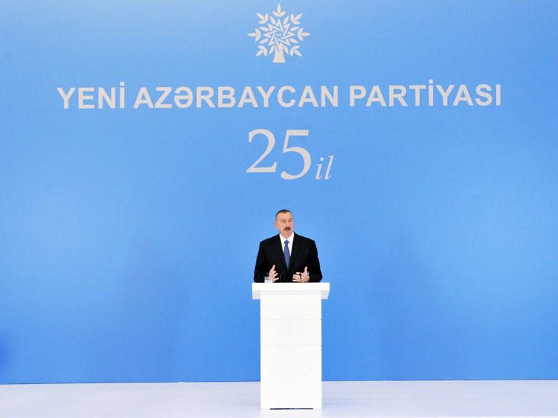 İlham Əliyev: "Azərbaycan xalqı çox yaxşı bilir ki, bu gün özünü müxalifət adlandıran bir dəstə xaricdən idarə olunur"