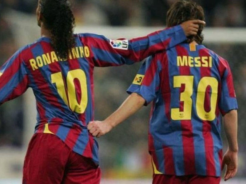 Ronaldinyo: "Messi "Barselona"dan getməyi ürəkdən istəsə..."