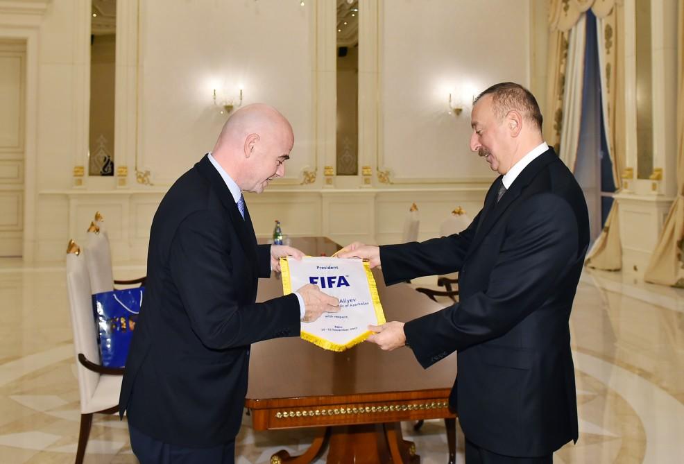 Prezident İlham Əliyev FIFA-nın prezidentini və baş katibini qəbul edib