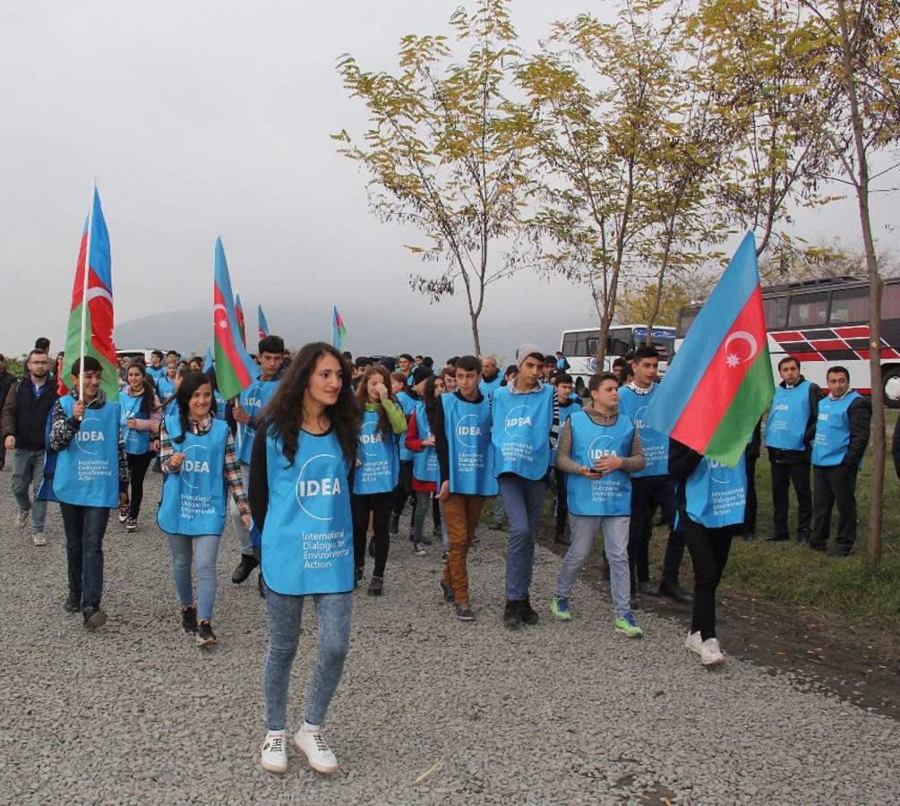 Ağdaş və Qaxda aztəminatlı ailələr üçün meyvə bağları salınıb - FOTO