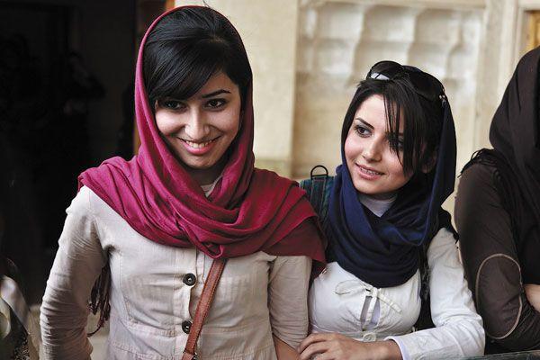 İranda İslam qaydalarına uyğun geyinməyən qadınlar həbs edilməyəcək