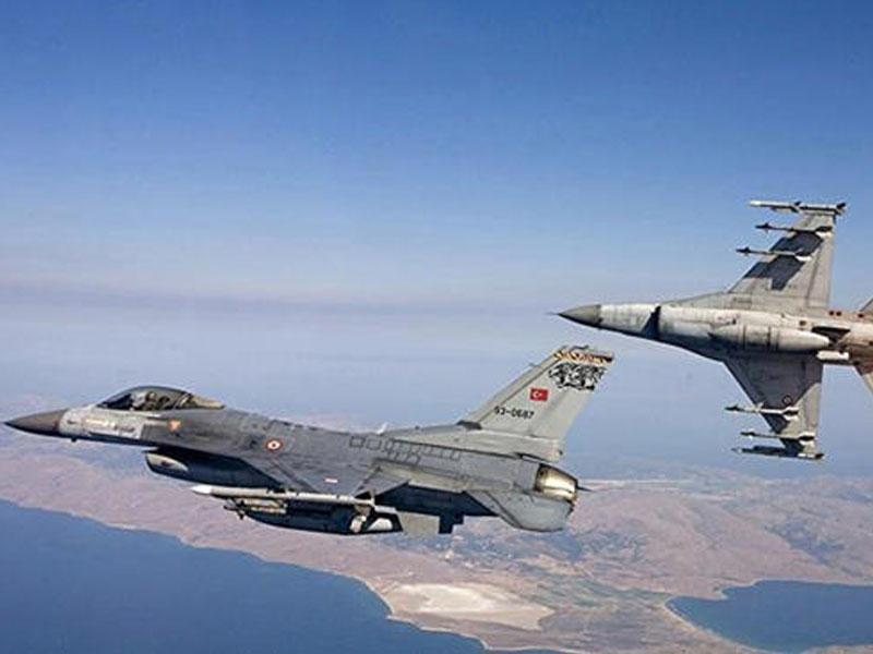 Türkiyə PKK mövqelərini bombalayır