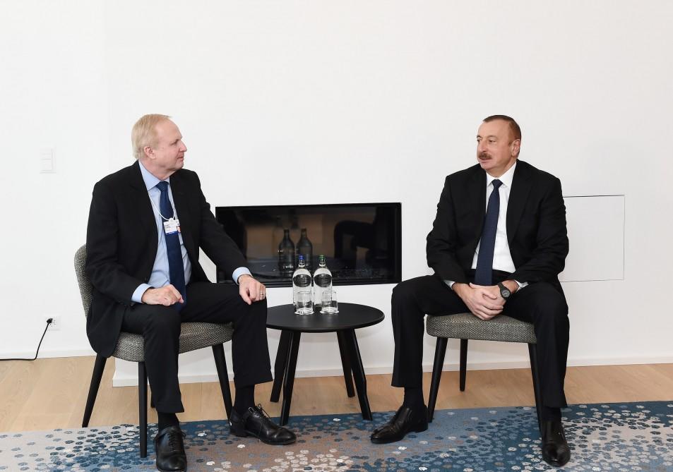 Prezident İlham Əliyev BP şirkətinin baş icraçı direktoru ilə görüşüb - FOTO