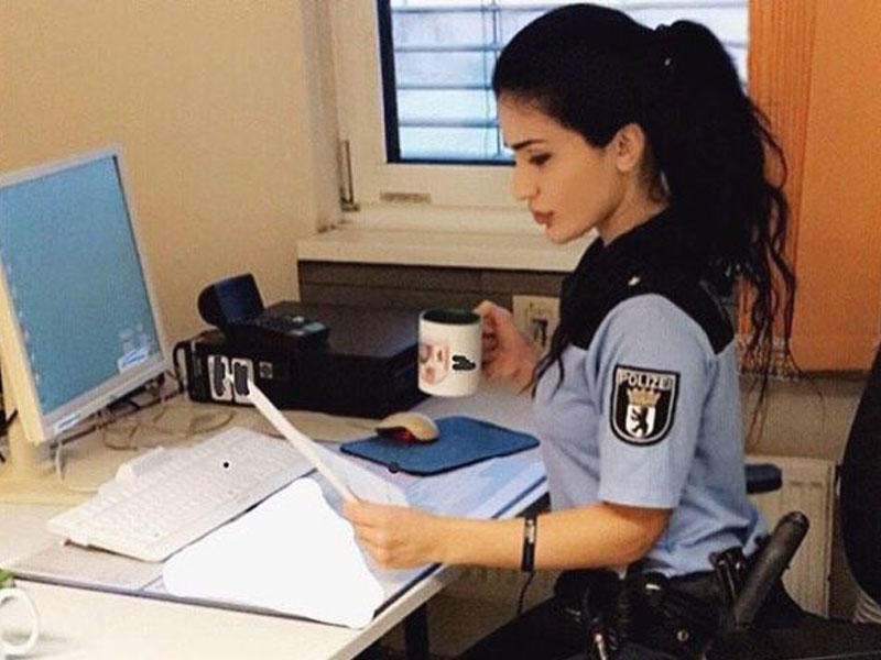 Berlinin 29 yaşlı azərbaycanlı polis komissarı - FOTOLAR