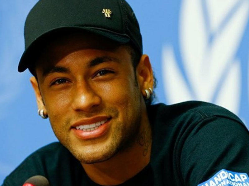 Braziliya millisinin üzvü Neymar nə qədər qazanır?