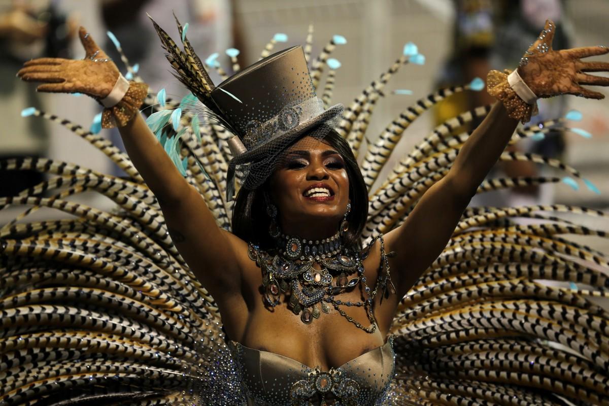 Ən məşhur karnaval davam edir - VİDEO - FOTO