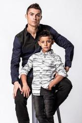 Ronaldu oğlu ilə reklama çəkildi - FOTO