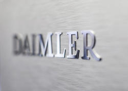 Çinli iş adamı “Daimler”in 10%-ni aldı - <span class="color_red">TEXNOLOJİ HƏMLƏ</span>