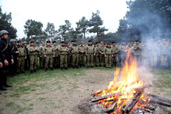 Azərbaycan Ordusunun genişmiqyaslı təlimlərində Novruz tonqalı - FOTO - VİDEO