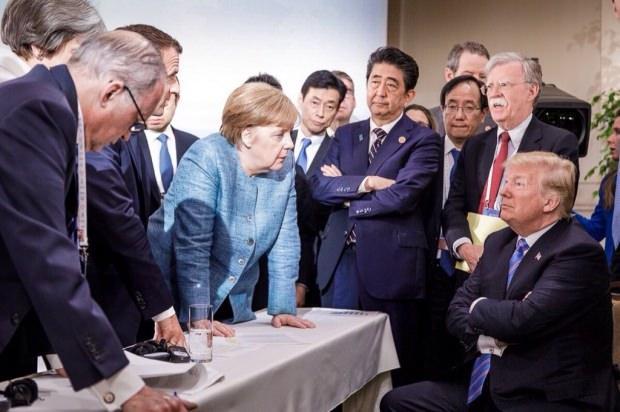 Dünya mediası bu FOTOdan danışır - "G-7" toplantısında çəkildi