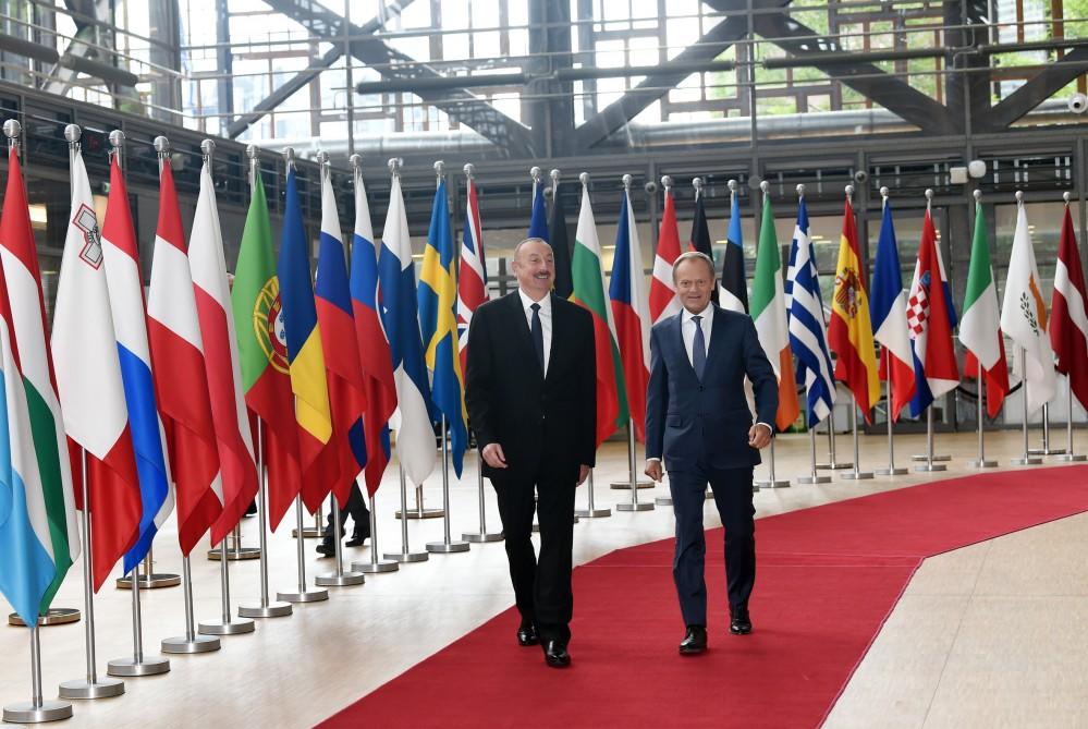 Prezident İlham Əliyev Brüsseldə Avropa İttifaqı Şurasının prezidenti ilə görüşüb - YENİLƏNİB - FOTO