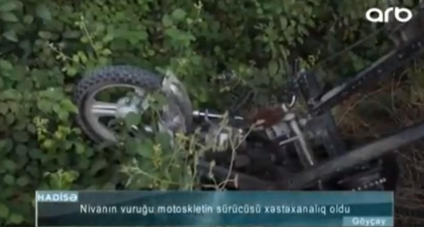 Motosikletlə “Niva”nın toqquşduğu qəzanın görüntüləri - VİDEO - FOTO