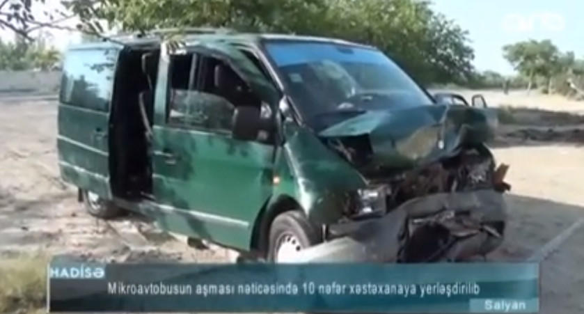 Azərbaycanda mikroavtobus aşıb, 10 nəfər xəstəxanaya yerləşdirilib - VİDEO - FOTO