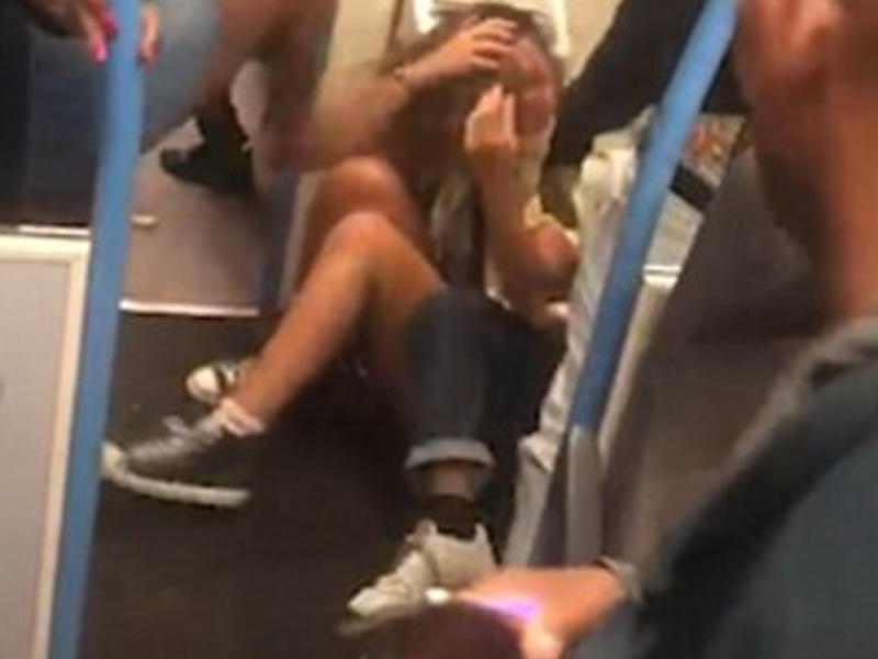 Italya Metro Taciz Porno