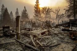 Kaliforniyada meşə yanğınları yüzlərlə evi məhv edib, ölən var - VİDEO - FOTO