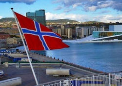 Norveç rusiyalı turistləri sınağa çəkdi