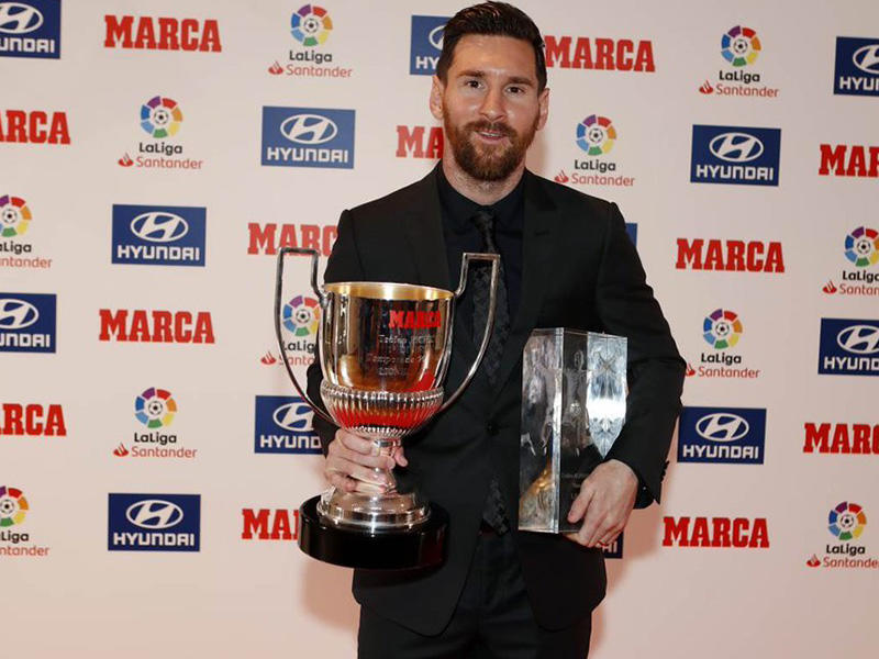 Messi mövsümün ən yaxşı oyunçusu mükafatını aldı -