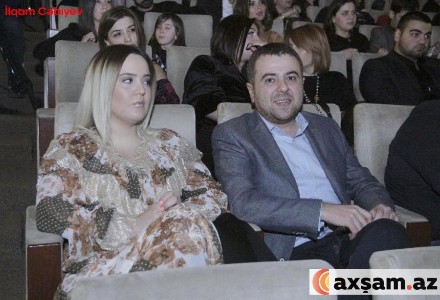 "Ağsaqqal" həyat yoldaşı ilə konsertdə - FOTO