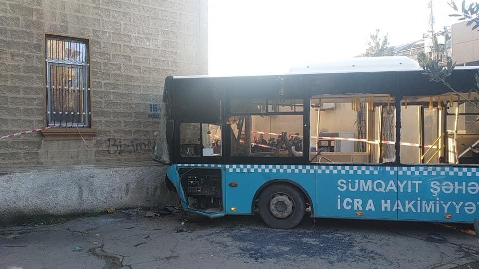 Sumqayıtda avtobus qəzasında yaralananların sayı 42-yə çatıb - SİYAHI - YENİLƏNİB -  FOTO - VİDEO