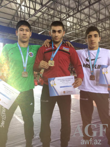 Azərbaycan güləşçiləri Antalyadan 11 medalla qayıdır - FOTO
