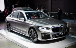 Lüks sinifinin yeni flaqmanlari BMW x7 və BMW 7-ci seriya avtomobillərinin təntənəli təqdimatı oldu