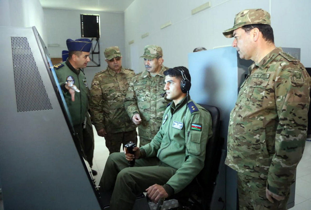 Zakir Həsənov aviasiya bazasının yeni komanda məntəqəsinin açılışında - VİDEO - FOTO