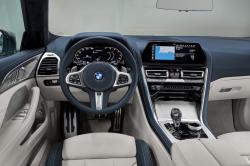 BMW 8 Series Gran Coupe modelinin interyeri üzərindən sirr pərdəsi götürüldü - FOTO